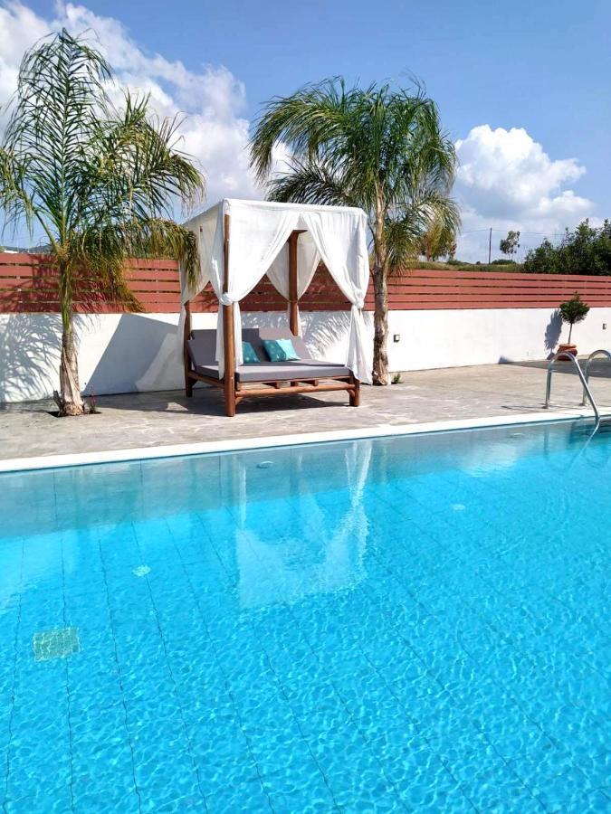Dorieus Villa Lakhania Exteriér fotografie